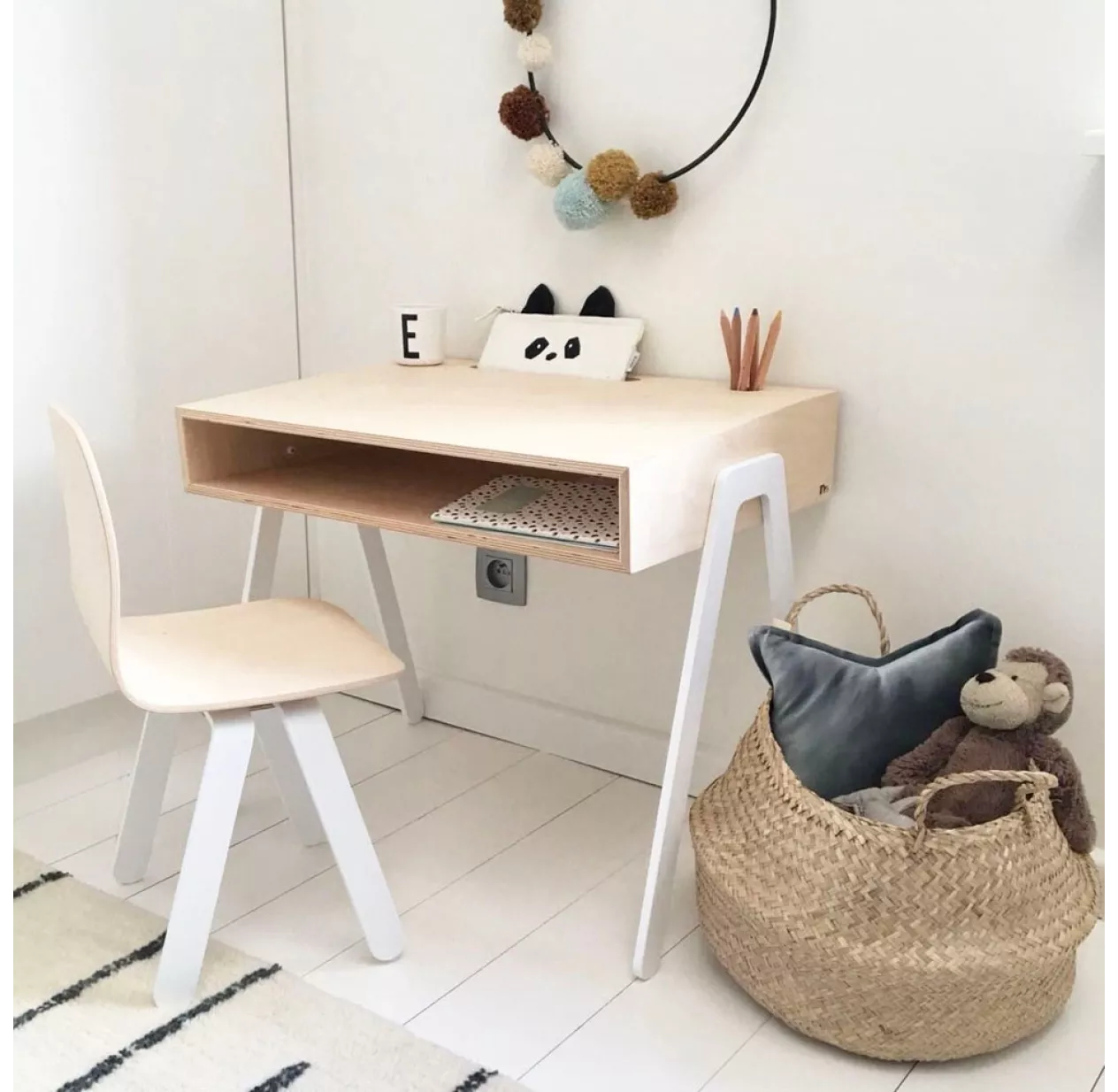 Bureau Et Chaise Enfant 2-6 Ans - Blanc 4 Bureau Et Chaise Enfant 2-6 Ans - Blanc – Image 2