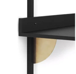 Ferm LIVING Bureau Mural Sector - Noir/Laiton -Magasin D'ameublement bureau sector frene noir laiton ferm living 3 1264x1234