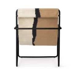Ferm LIVING Chaise Lounge Desert - Noir/Soil -Magasin D'ameublement chaise lounge adulte desert soil noir ferm living 7 1264x1234