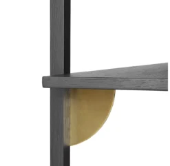 Ferm LIVING Etagère Sector Simple S/W - Noir/Laiton 7 Ferm LIVING Etagère Sector Simple S/W - Noir/Laiton -Magasin D'ameublement etagere sector simple large frene laiton ferm living 3 1264x1234