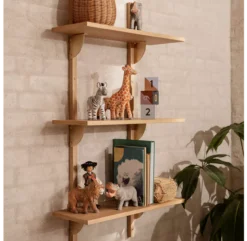 Ferm LIVING Etagère Sector Triple T/N - Chêne/Laiton -Magasin D'ameublement etagere sector triple small chene laiton ferm living 4 1264x1234