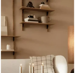 Ferm LIVING Etagère Sector Triple T/N - Chêne/Noir -Magasin D'ameublement etagere sector triple small chene laiton noir ferm living 2 1264x1234