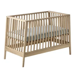 Lit Bébé Linea Leander - Chêne -Magasin D'ameublement lit bebe linea naturel matelas bleu leander 4 1264x1234