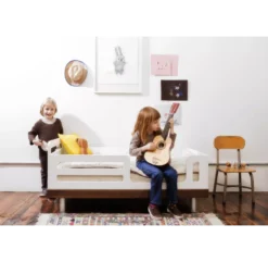 Lit Junior Classic - Noyer -Magasin D'ameublement lit junior classic toddler noyer oeuf nyc 2 1264x1234