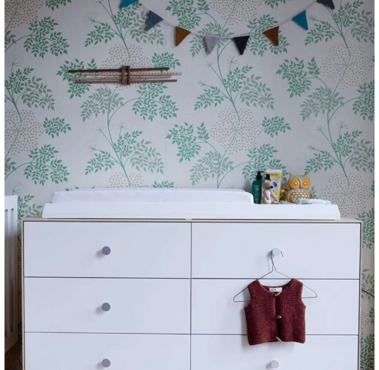 Commode Merlin Sparrow 6 Tiroirs - Blanc/Noyer 5 Commode Merlin Sparrow 6 Tiroirs - Blanc/Noyer – Image 3